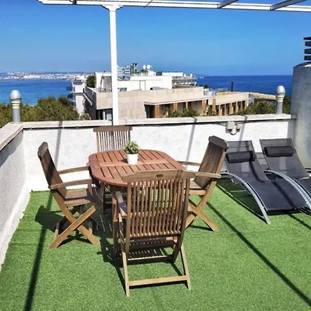 Barbacoa + Vistas Al Mar + Playa + Piscina. * Salou