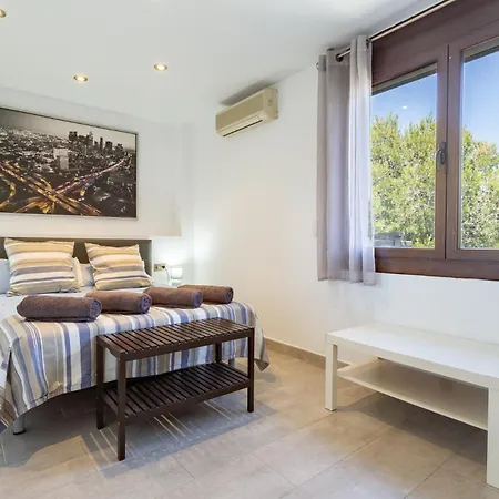 Barbacoa + Vistas Al Mar + Playa + Piscina. Apartment Salou